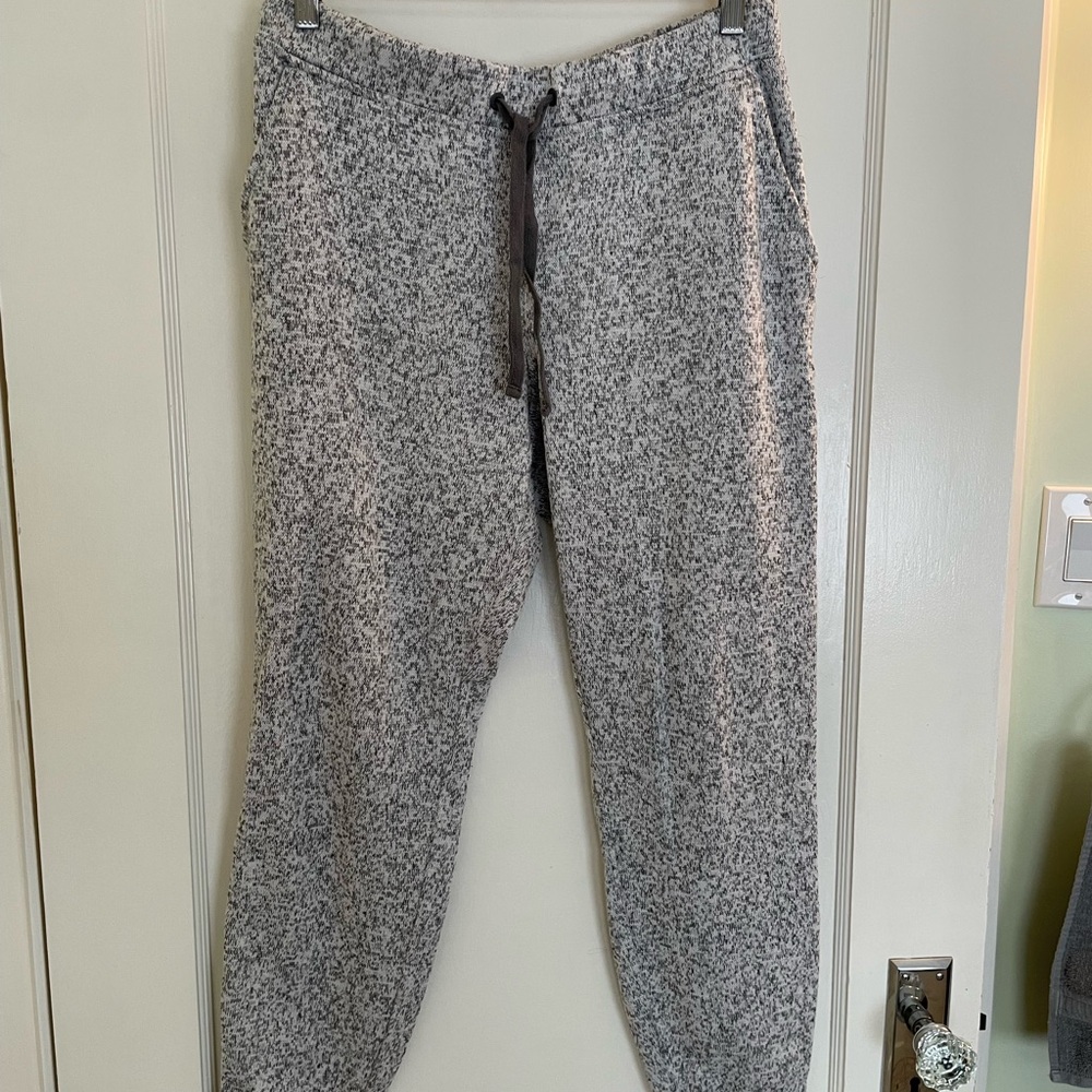 L.L. Bean Loungewear Sweatsuit - Picture 4 of 6